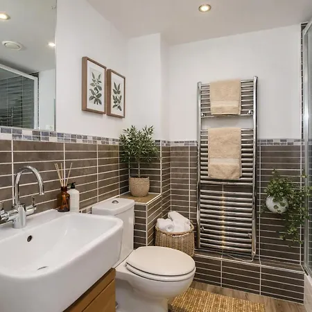 Dixon's Yard, Centre - Free Parking York